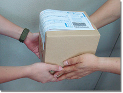 運送業者をお客様のご要望に応じて選定し、発送いたします。